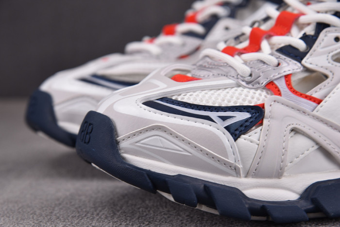 TRACK SNEAKER TS101