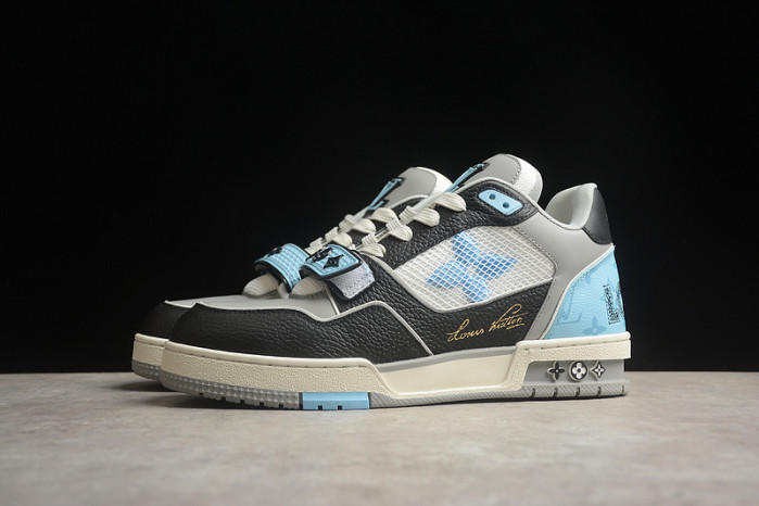 LV TRAINER SNEAKER LV-000553