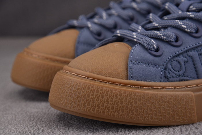 D10r b33 sneakers b330009