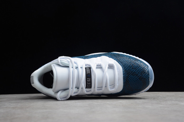 Air Jordan 11 Low
