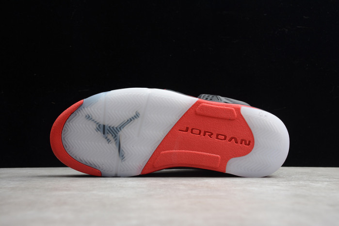 AIR JORDAN 5 RETRO "SATIN BRED" 136027-006