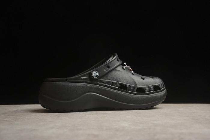 CROCS SCANDAL C00036