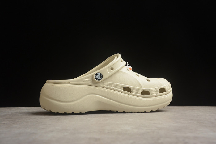CROCS SCANDAL C00040