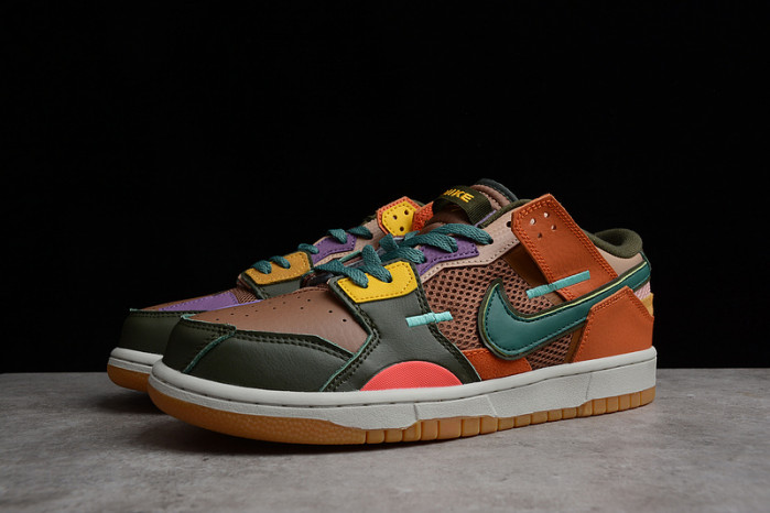 NIKE SB DUNK LOW SCRAP