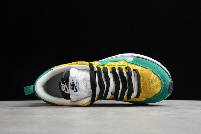 Sacai x Nike Pegasus VaporFly SP BV0073-103