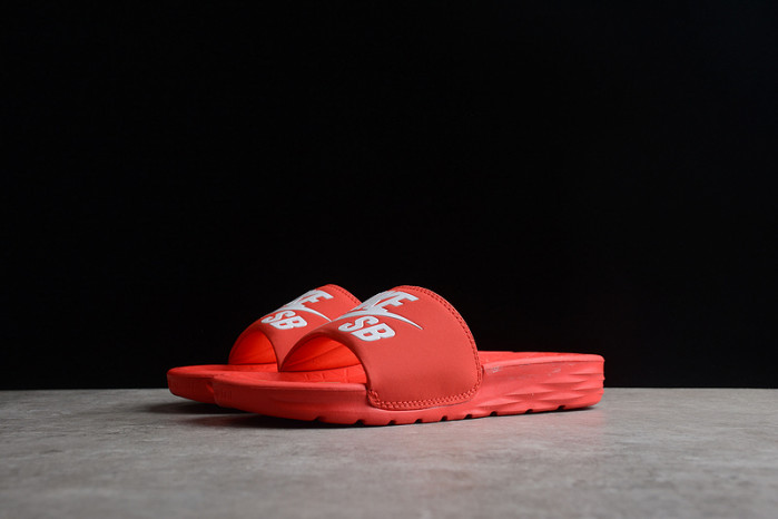 Nike SB Benassi Solarsoft
