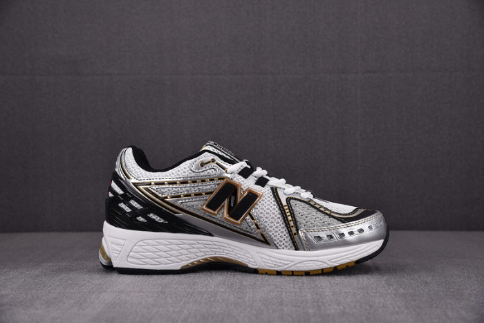 NEW BALANCE SNEAKER NB055