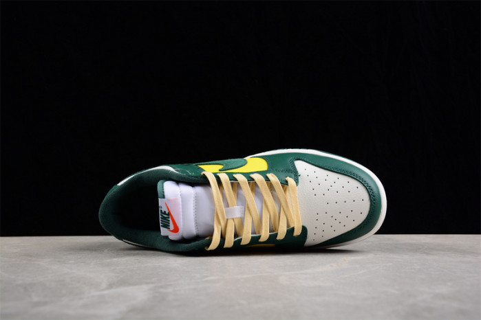 Nike Dunk Low SE Noble Green (Women