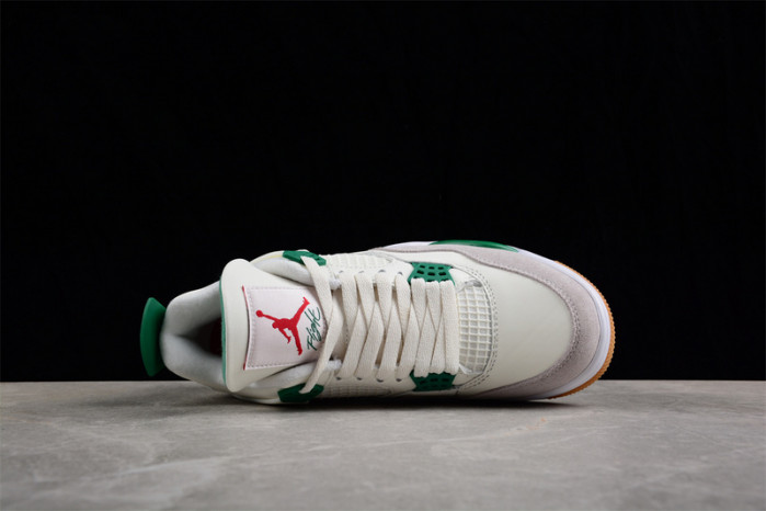 Jordan 4 Retro SB Pine Green DR5415-103