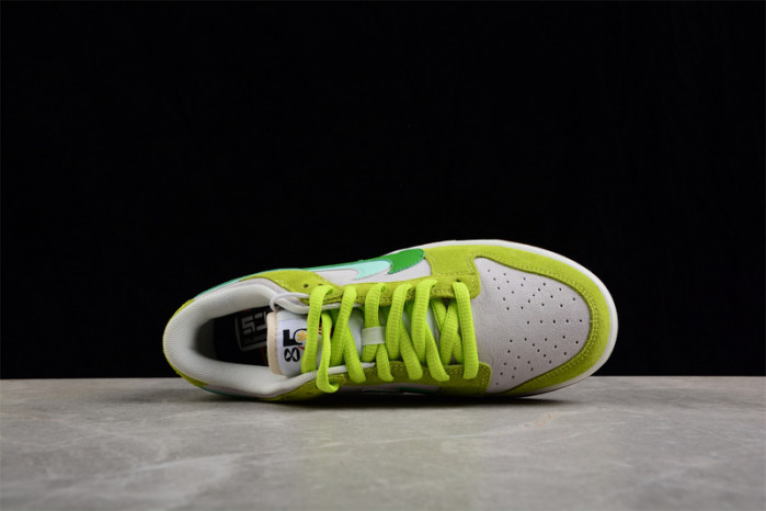 NIKE DUNK LOW SE 85 DO9457-122