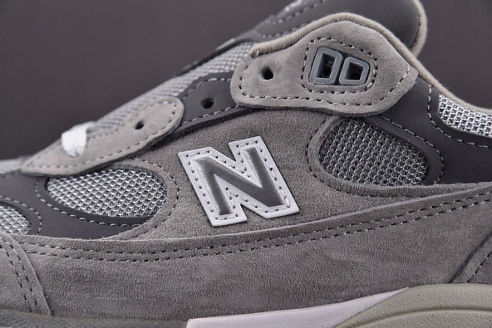 NEW BALANCE SNEAKER NB070