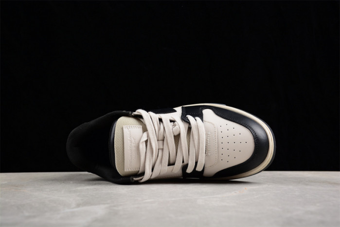 OFW SNEAKER
