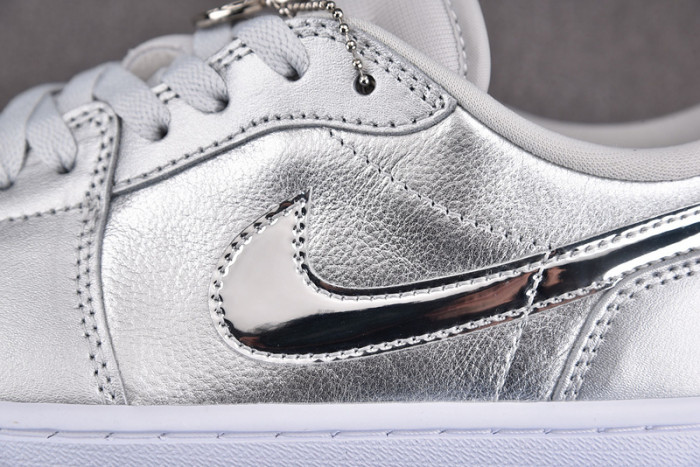 Jordan 1 Retro Low Golf Gift Giving Pack FD6848-001