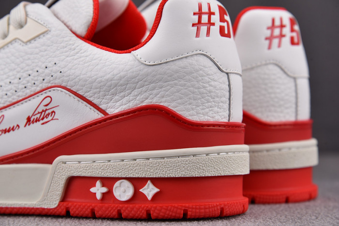 LV SNEAKER LV-000129