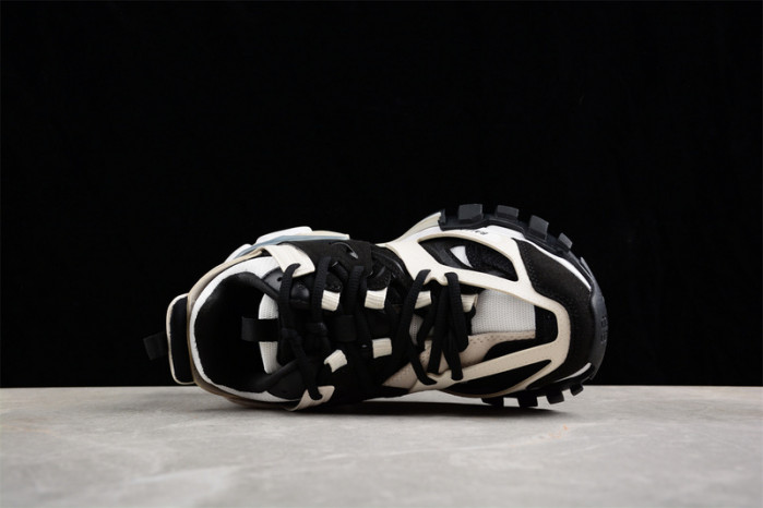 TRACK SNEAKER TS120