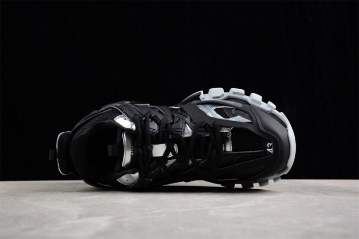 TRACK SNEAKER TS129