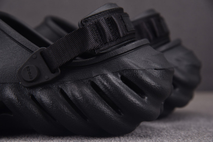 CROCS X SALEHE BEMBURY C00017