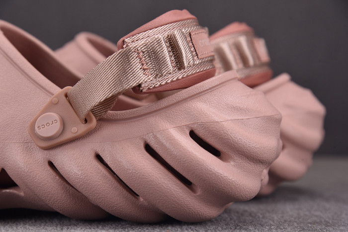 CROCS X SALEHE BEMBURY C00019