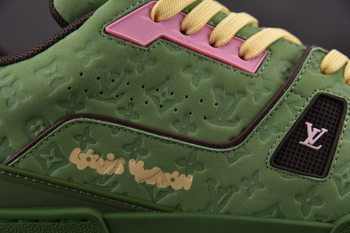 LV SNEAKER LV-000535