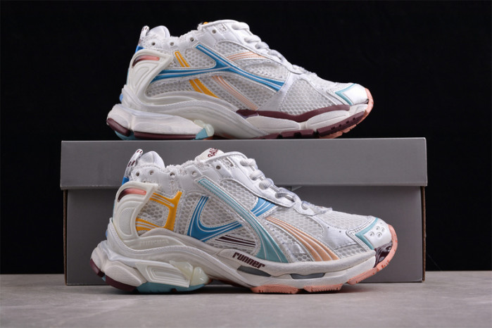 RUNNER SNEAKER RS099