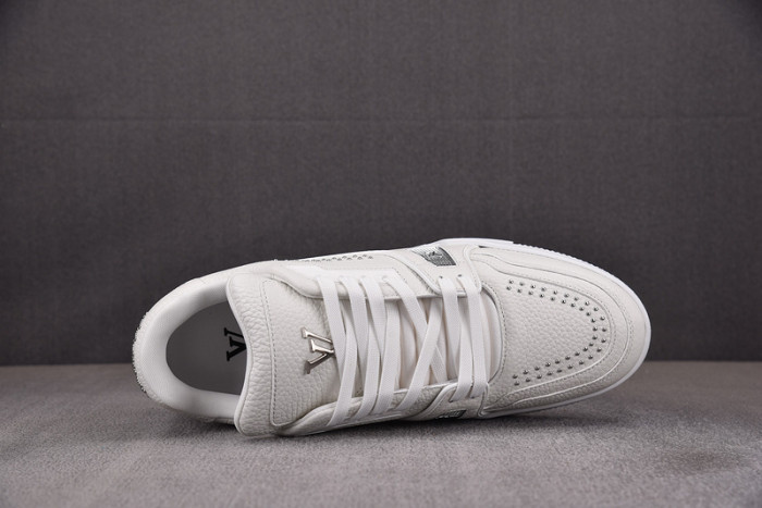 LV TRAINER SNEAKER LV-000569