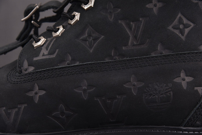 LV BOOTS L000044