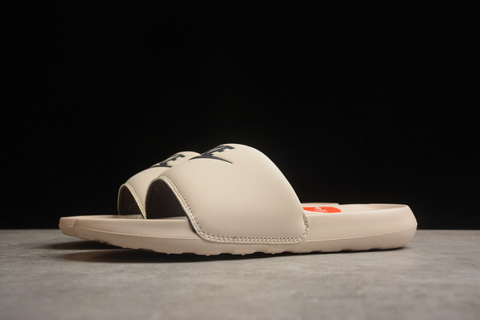 NIKE SANDALS N-022