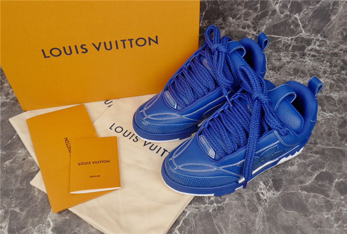 LV SNEAKER LV-000165
