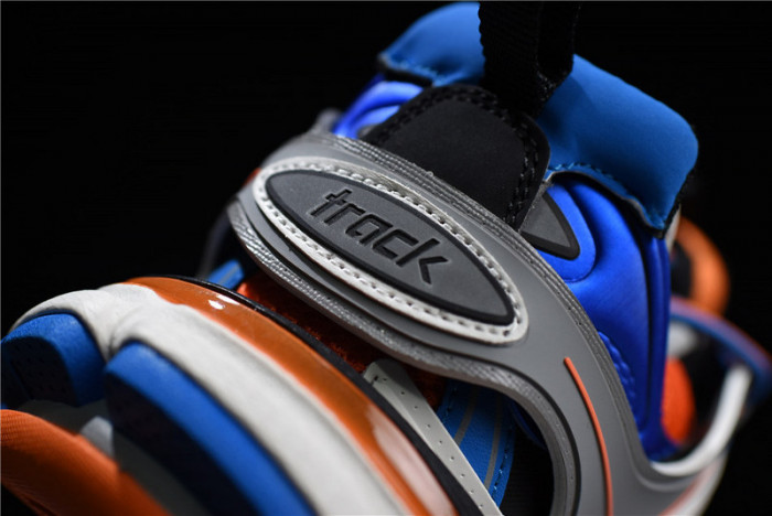 TRACK SNEAKER TS002