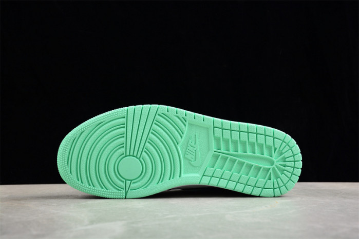 Air Jordan 1 Retro High OG “Green Glow” DZ5485-130