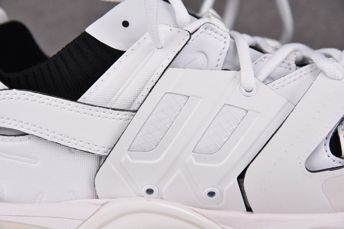 TRACK SNEAKER TS070