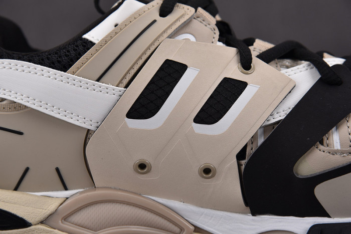 TRACK SNEAKER TS076
