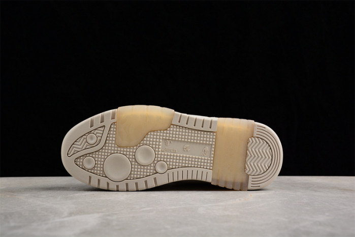 OFW SNEAKER