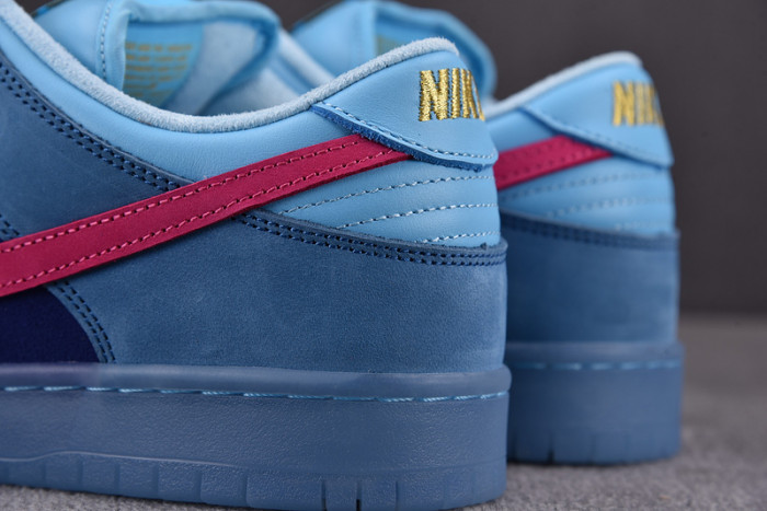 Nike SB Dunk Low Run The Jewels DO9404-400