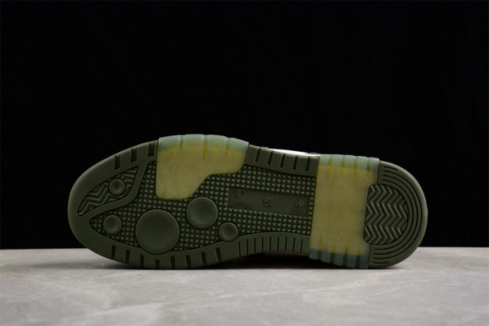 OFW SNEAKER