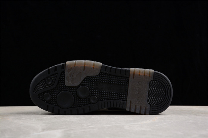 OFW SNEAKER