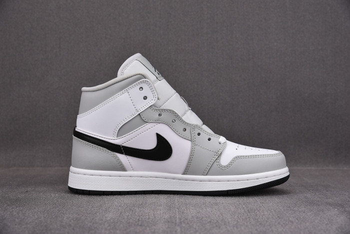 Air Jordan 1 Mid 