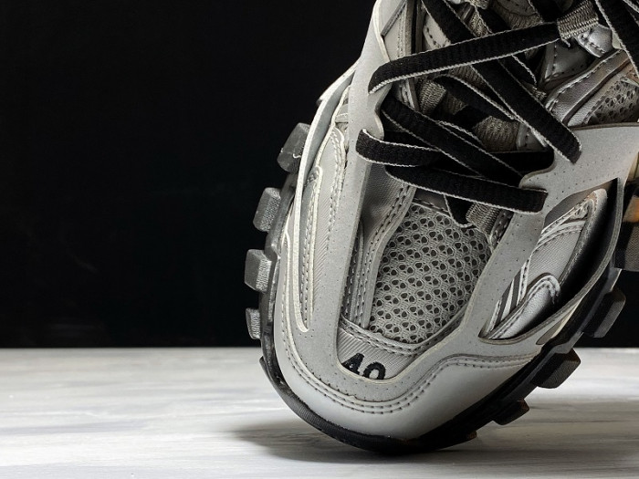 TRACK SNEAKER TS135