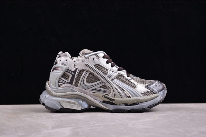 RUNNER SNEAKER RS079