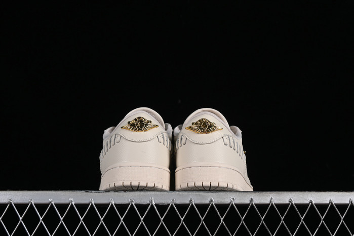 AIR JORDAN 1 LOW METHOD OF MAKE “LEGEND LIGHT BROWN” FN5032-200