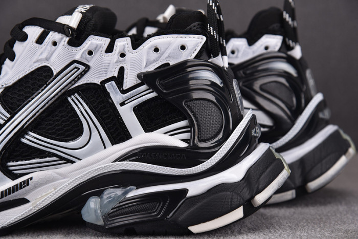 RUNNER SNEAKER RS119