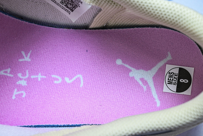 Travis Scott x Air Jordan 1 Low OG 