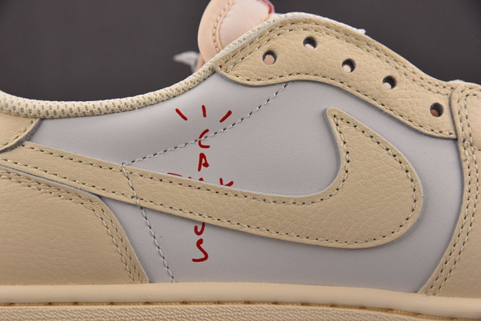 Travis Scott x Air Jordan 1 Low OG 