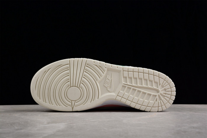 NIKE DUNK SCRAP SE