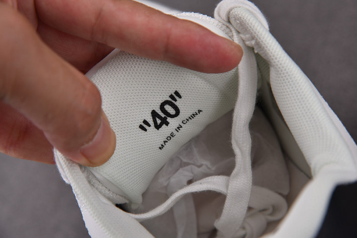 OFW SNEAKER