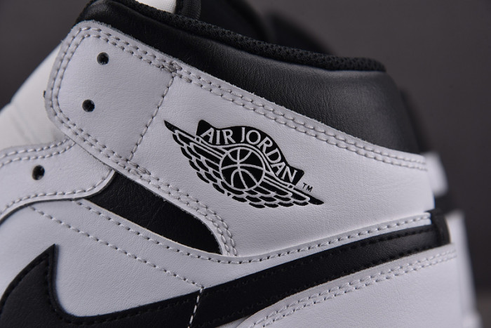 JORDAN 1 MID