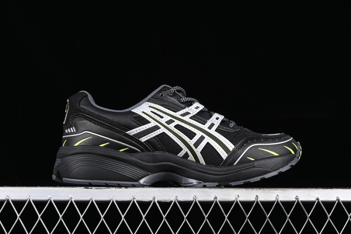 As*ic*s gel 1090