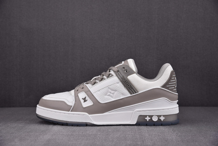 LV SNEAKER LV-000125