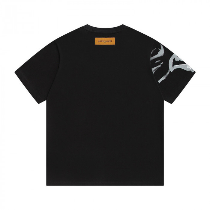 LV CLOTHES V00011