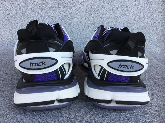 TRACK SNEAKER TS008